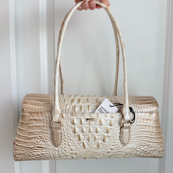 Elegant Crocodile Embossed Tan and Cream Handbag - Picture 6 of 6